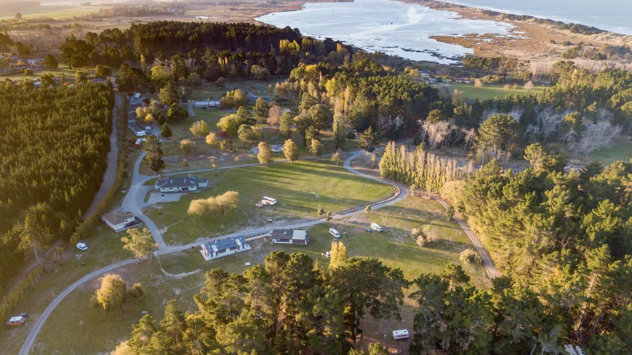 Spencer Beach Top 10 Holiday Park Christchurch Bagian luar foto