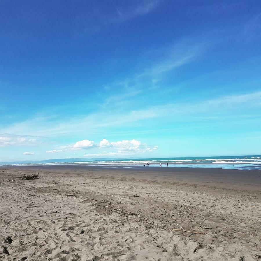 Spencer Beach Top 10 Holiday Park Christchurch Bagian luar foto