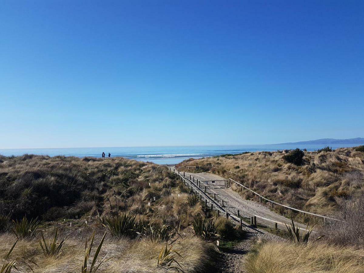 Spencer Beach Top 10 Holiday Park Christchurch Bagian luar foto